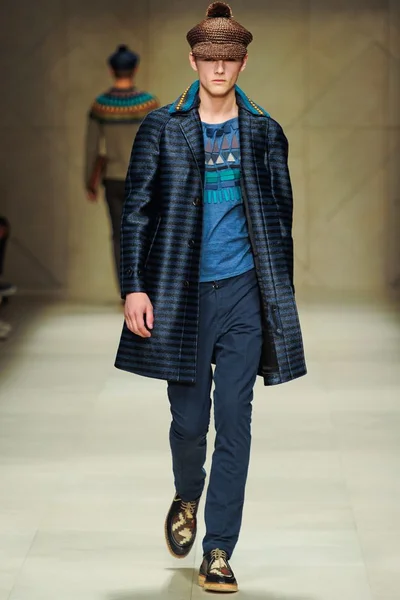 Look 38